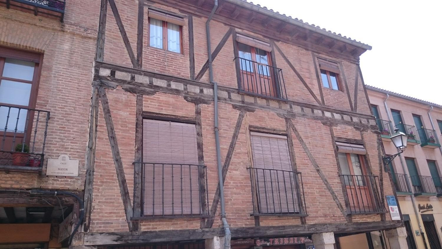 Others 4, Casa de Huespedes Vecinodecerbantes, Madrid