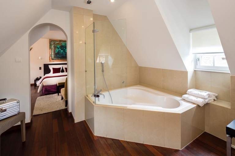 Bathroom 5, Hotel Restaurant De l'Illwald, Bas-Rhin