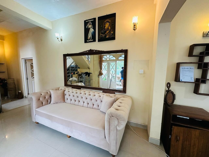 Bedroom 3, MAPLES HOLIDAY RESORT, Nuwara Eliya