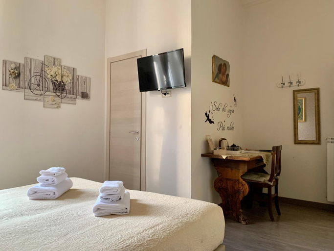 Bedroom 3, Roma Guest House, Rome