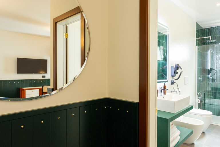 Bathroom 4, Hotel Ghala, Lecce