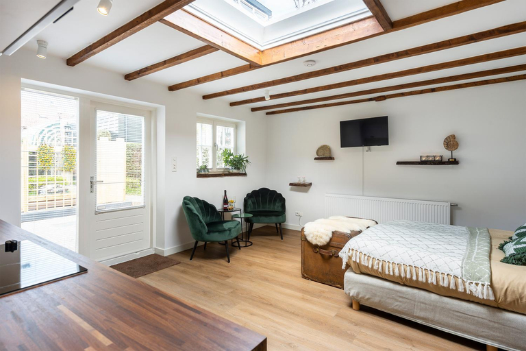 Bedroom 2, Cottage 44 - Free parking!, Zandvoort