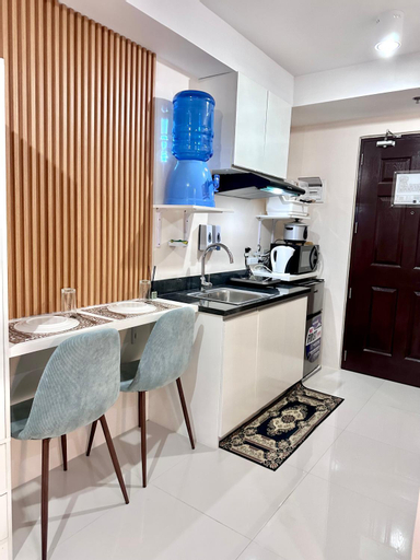 Others 5, The Persimmon Studios Near Ayala and SM City Cebu, Cebu City