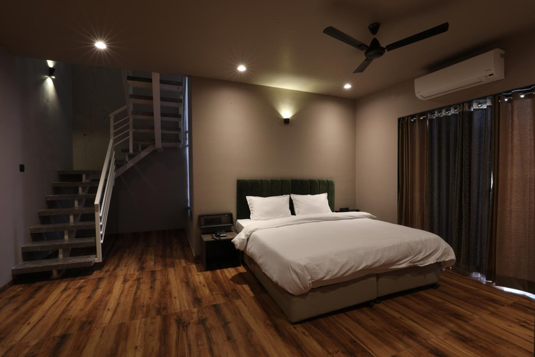 Bedroom 3, Isola Luxury Farm Suites, Nashik