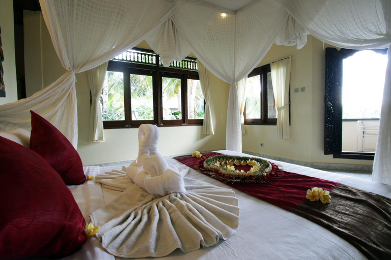 Bedroom 12
