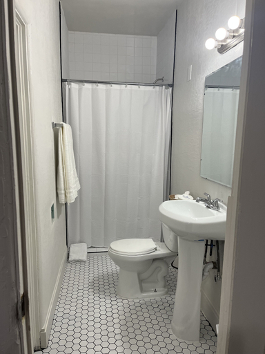 Bathroom 3, Arizona 9 Motor Hotel, Coconino