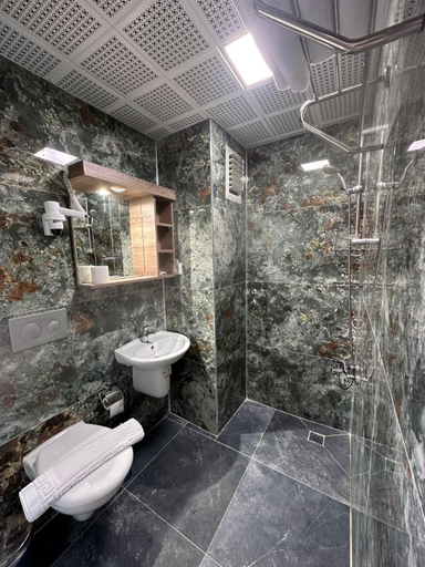 Bathroom 2, KUTBERK HOTEL, Kemer
