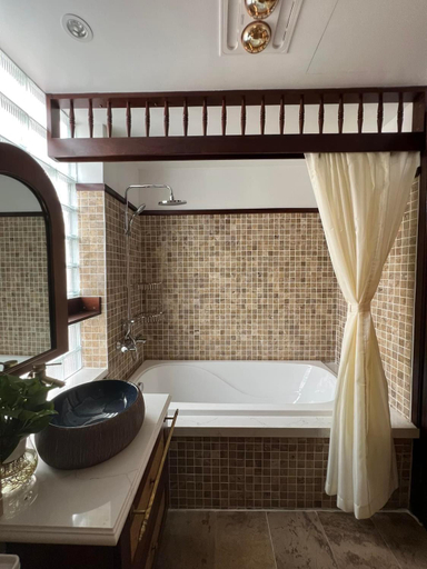 Bathroom 4, Camellia Residence Hanoi, Hai Bà Trưng