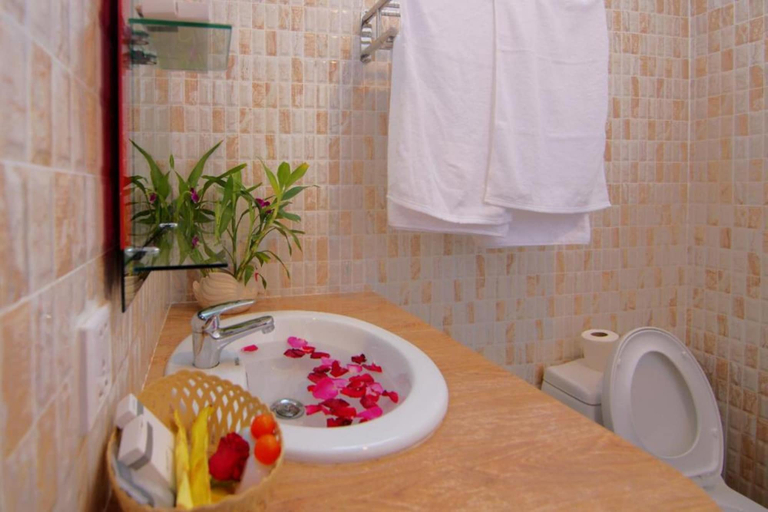 Bathroom 3, Bou Phanith Villa, Siem Reap