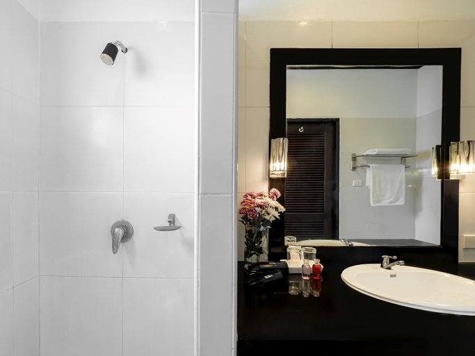 Bathroom 5, Isara Nai Yang Resort, Phuket Island