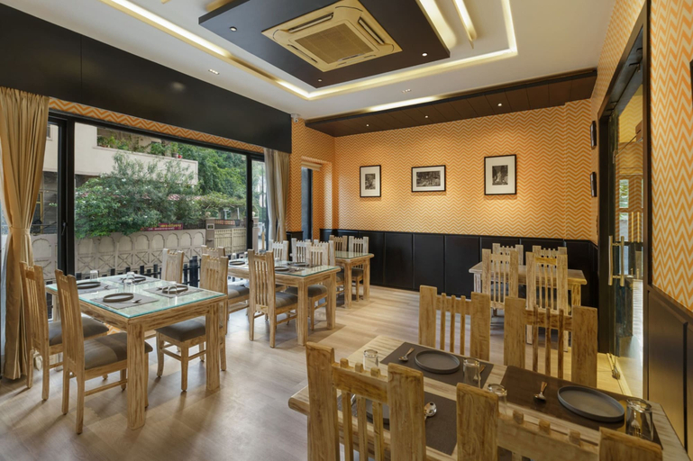 Food & Drinks, City Connect By Downtown, Udaipur