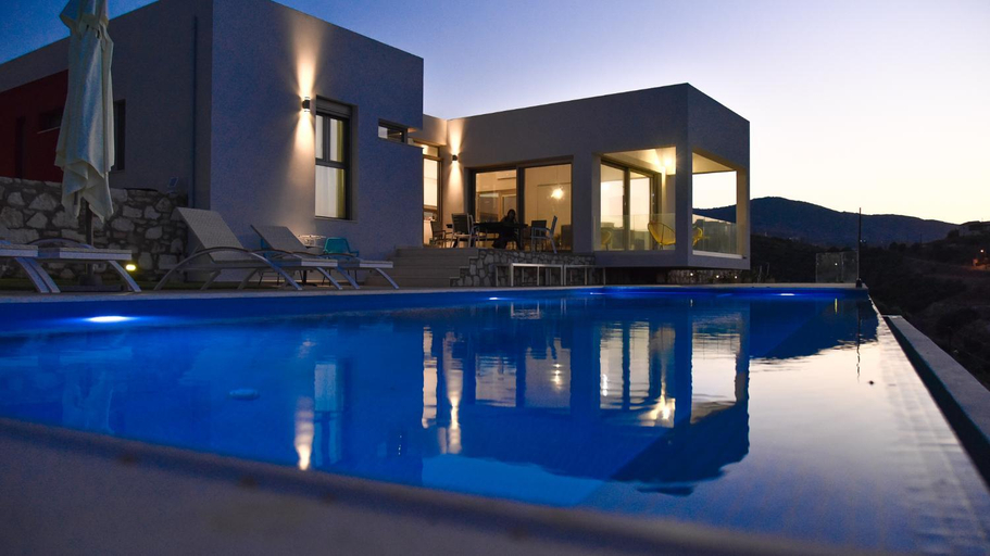 Sport & Beauty 2, Sea View Villas, Crete