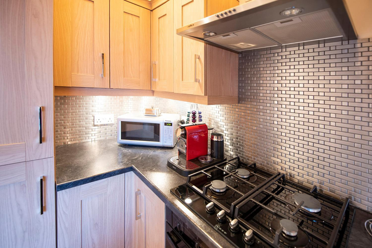 Others 3, Neroli River View Apartment, Gloucestershire