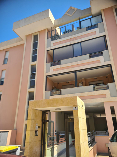 Others 4, Penthouse genneruxi, Cagliari