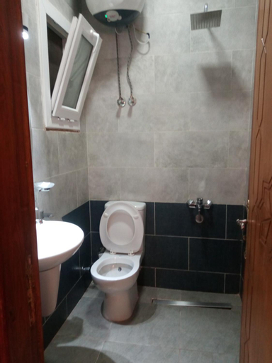 Bathroom 4