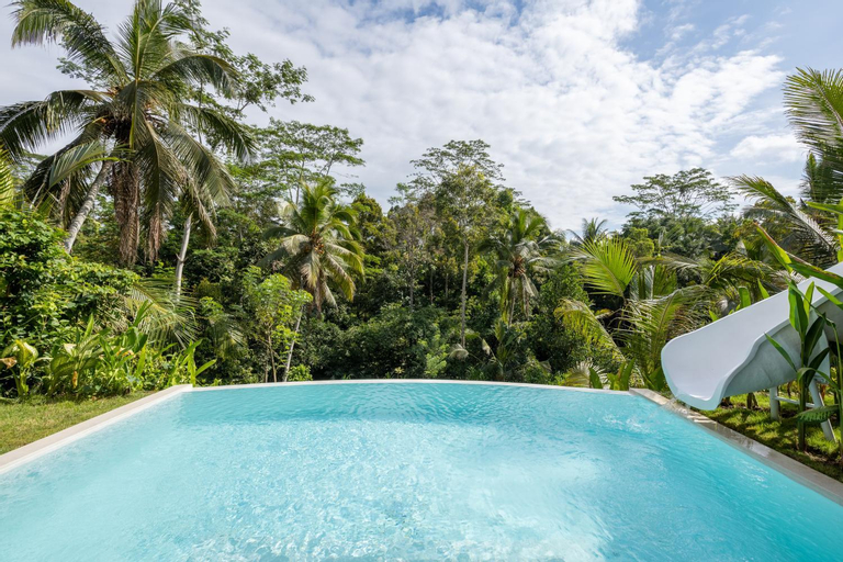 Swimming Pool 7