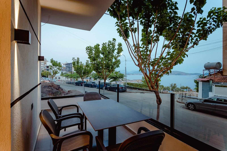 Others 3, Gloan Suites, Sarandës