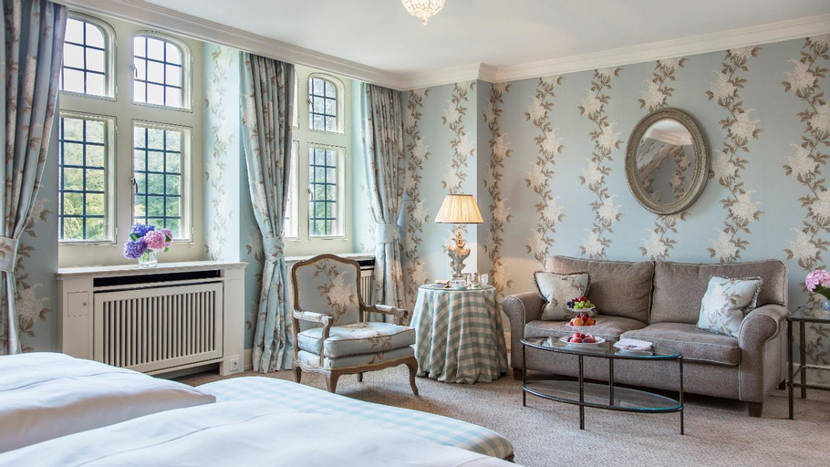 Bedroom 2, Schlosshotel Kronberg, Hochtaunuskreis