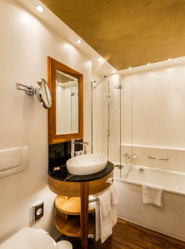 Bathroom 5, Des Balances, Luzern
