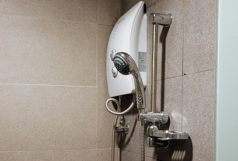 Bathroom 10