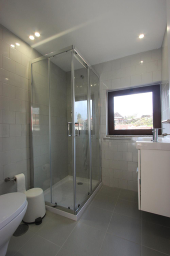 Bathroom 2, Retiro do Geres, Montalegre