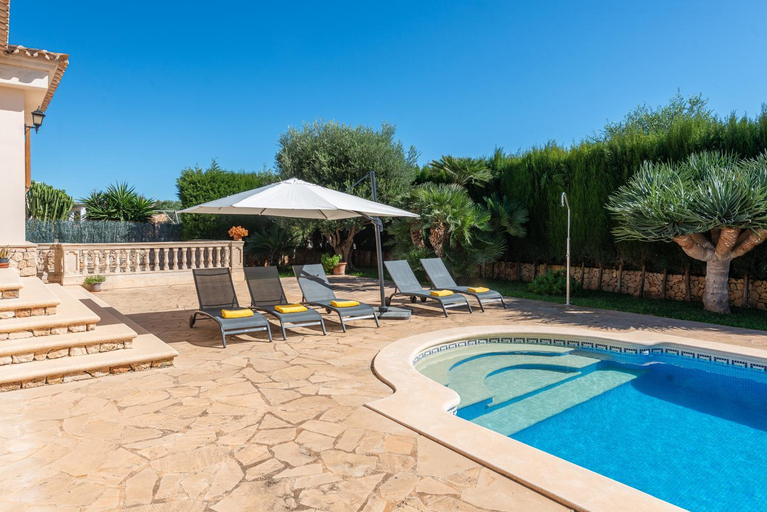 Garden, NEW!! Villa Can Albons, Baleares