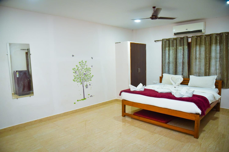 Bedroom 2, idyllic inn calangute, North Goa