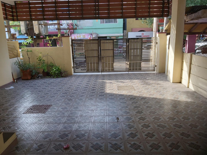 Others 5, suloram illam three rooms each with 2,4,5 beds, Cuddalore