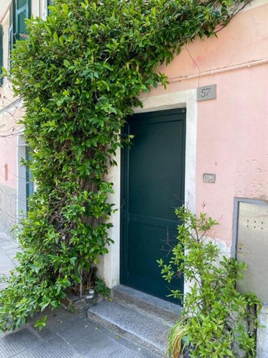 Others 2, Camere Nicolina 4, La Spezia