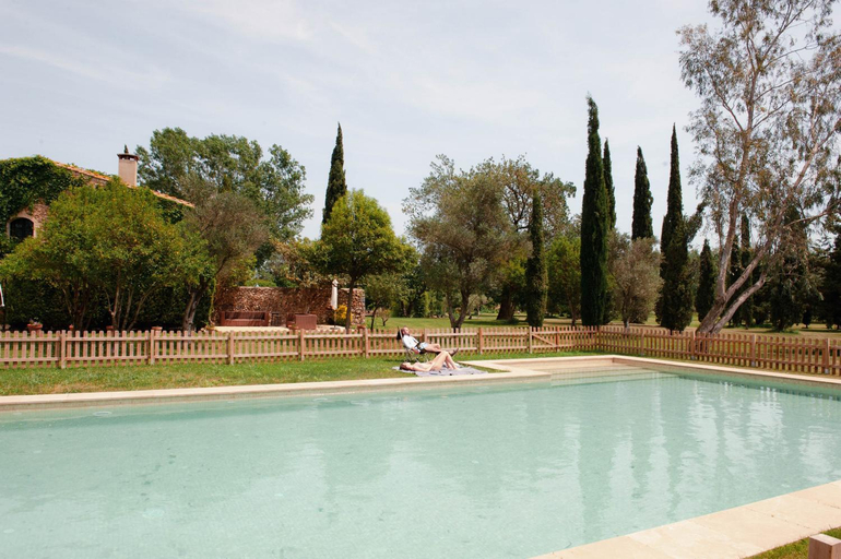 Others 4, Hotel Rural Mas Aret, Girona