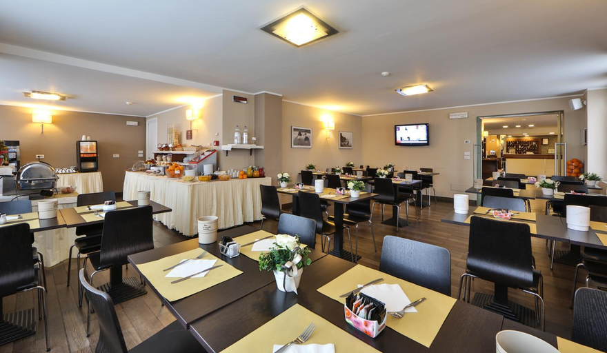 Food & Drinks 5, Regal Hotel & Residence, Brescia