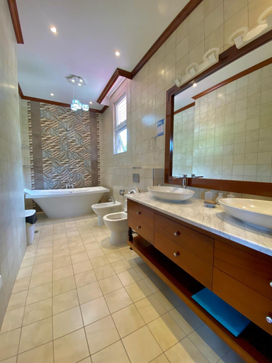 Bathroom 3, Sorento Sur Mer