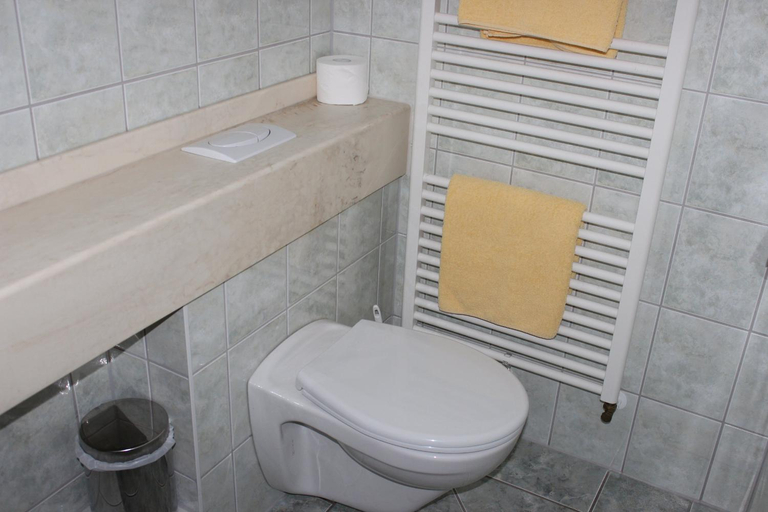 Bathroom 3, Villa Jagdhaus, Harz