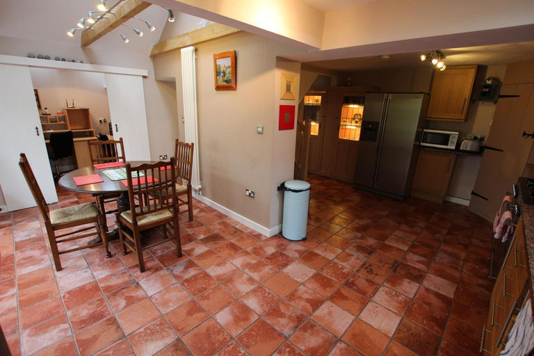 Others 5, Wishing Well Cottage, East Sussex