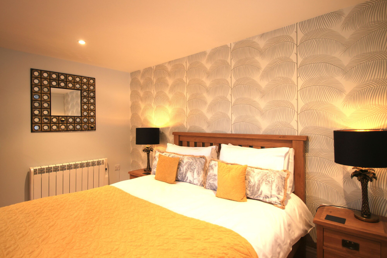 Bedroom 4, Streamside Apartments, Somerset