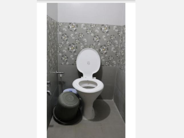 Bathroom 3, ARADHYA PRIME HOME STAY, Narmada