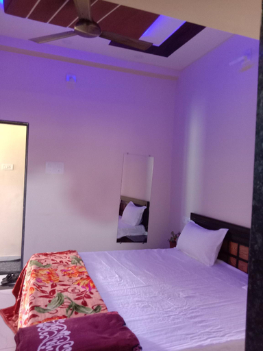 Bedroom 3, ARADHYA PRIME HOME STAY, Narmada