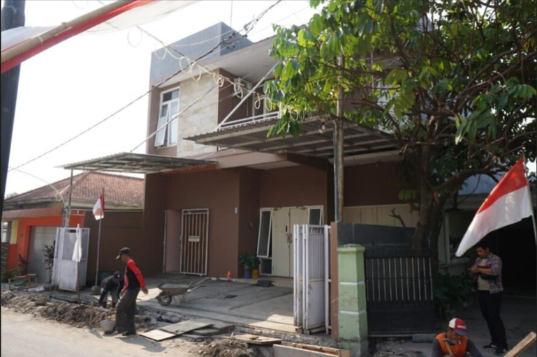 Exterior & Views 2, SPOT ON 93611 Kost Pak Suyatno Syariah 2, Ponorogo