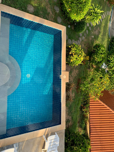 Swimming Pool 9