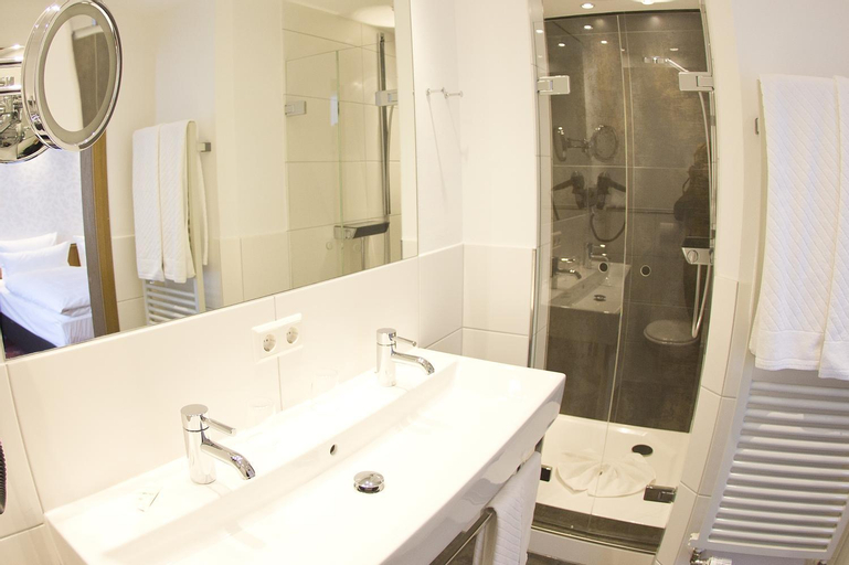 Bathroom 6