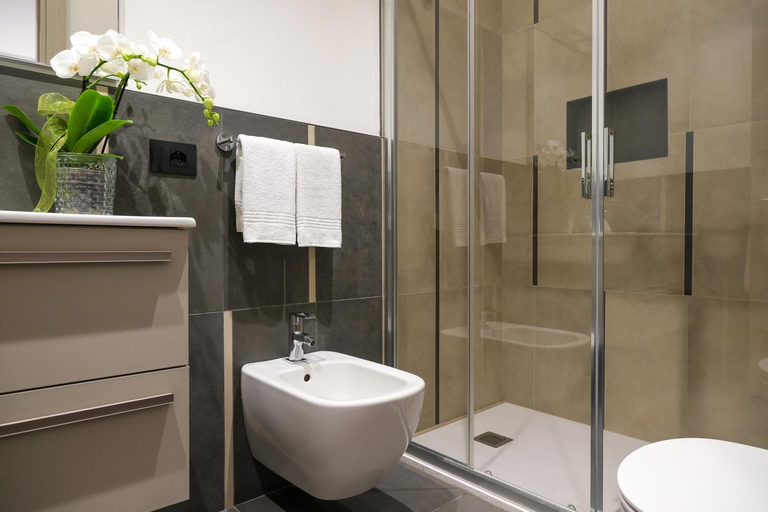 Bathroom 4