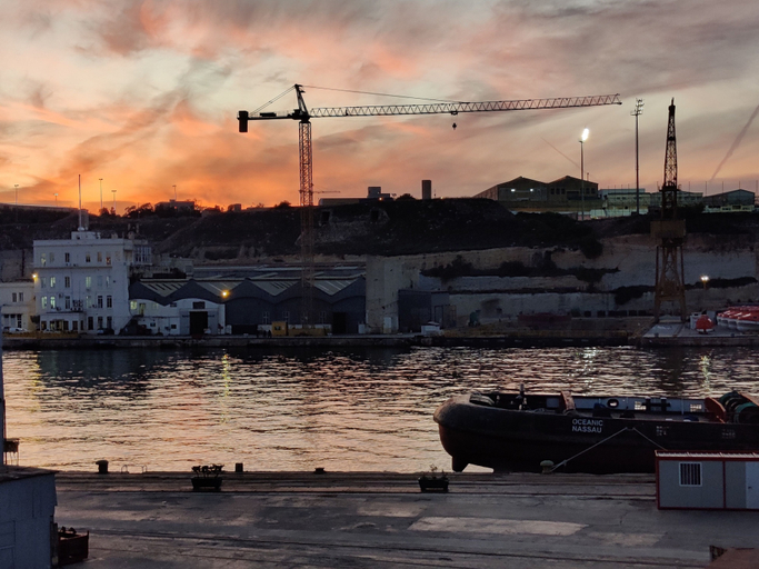 Exterior & Views 2, Savynomad Harbour Residences Bormla