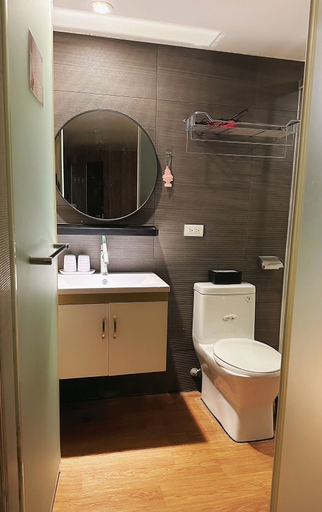 Bathroom 3, Mutaixu-HotSpring, Yilan