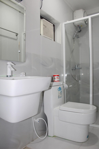Bathroom 4, Green Grass, Jaffna