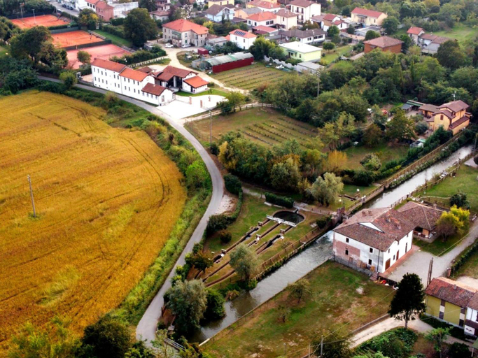 Others 5, Cascina Mora Bassa, Pavia