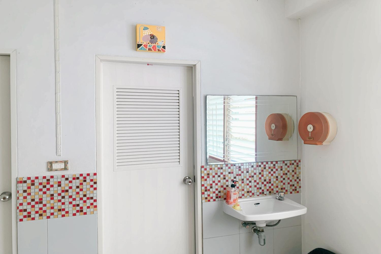 Bathroom 15