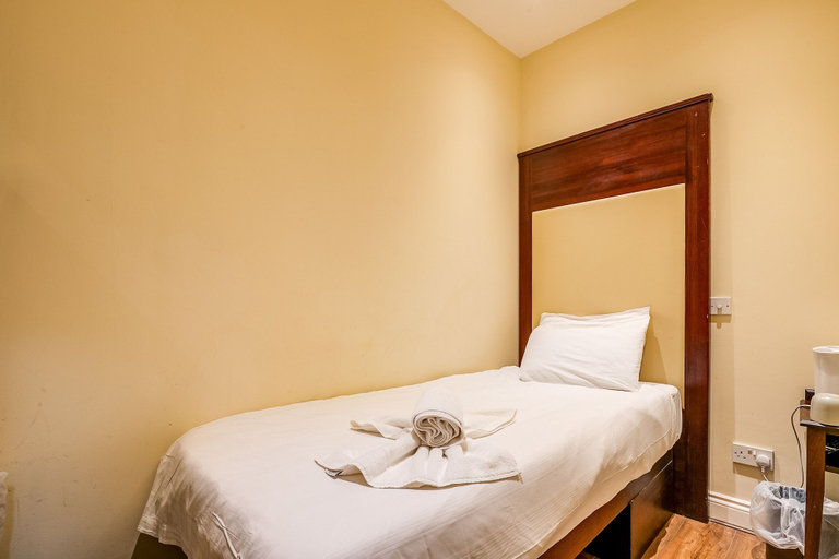 Bedroom 3, Belmont Hotel, London