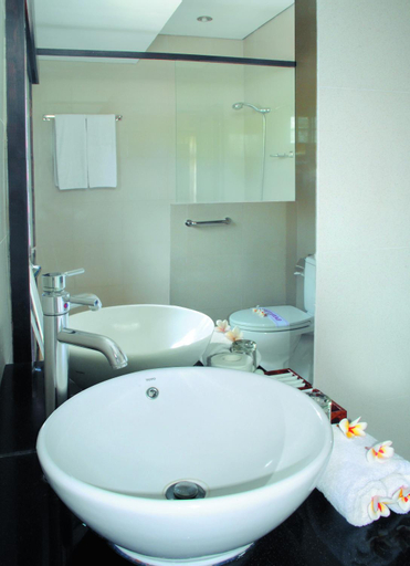 Bathroom 8