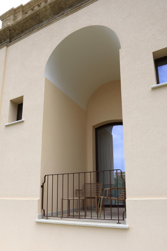 Others 5, Carrubia, Lecce