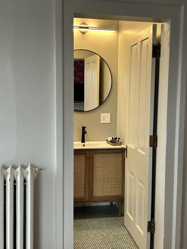 Bathroom 3, Canandaigua Guesthouse, Ontario